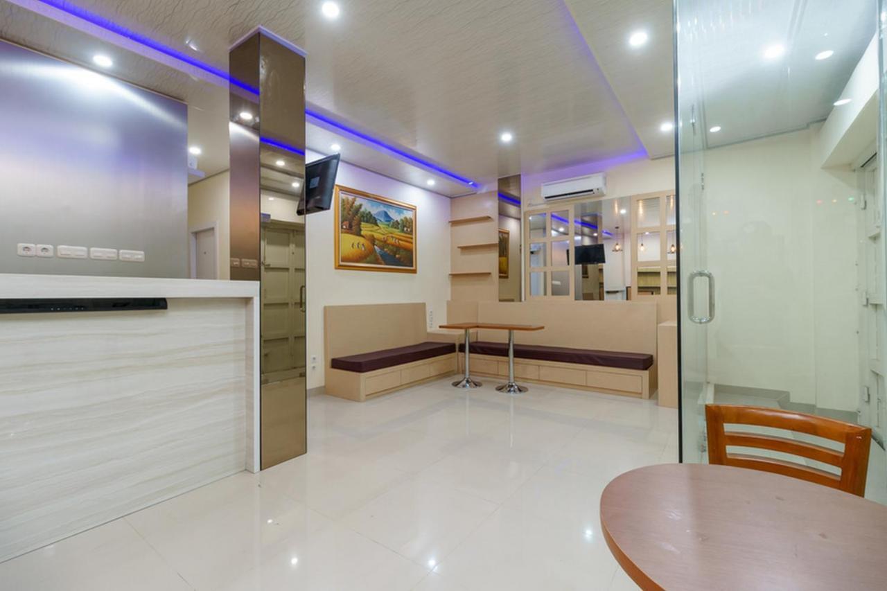 Reddoorz Plus Near Rs Rk Charitas 2 Palembang Buitenkant foto